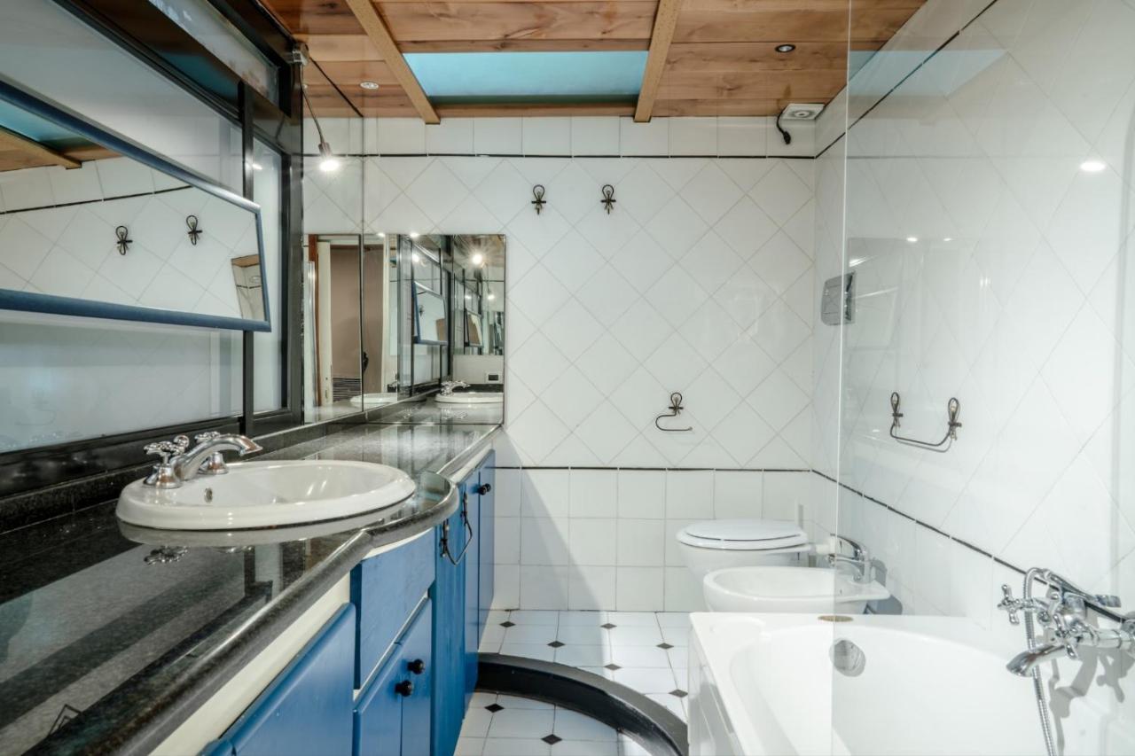 شقة Corso Vittorio Rustic Loft كالياري المظهر الخارجي الصورة